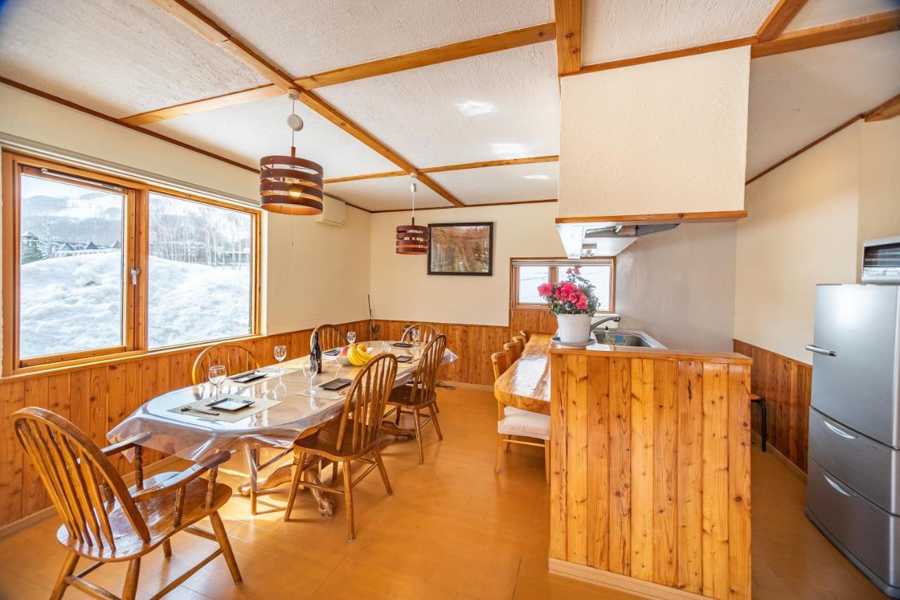 Matsu House With Air Conditioner - 5 Min To Rusutsu Ski Resort Exterior photo
